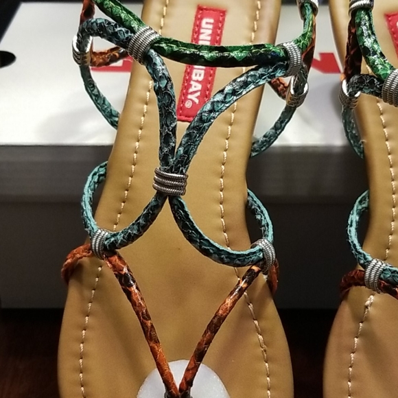 Unionbay multi color snake sandals - Picture 2 of 4